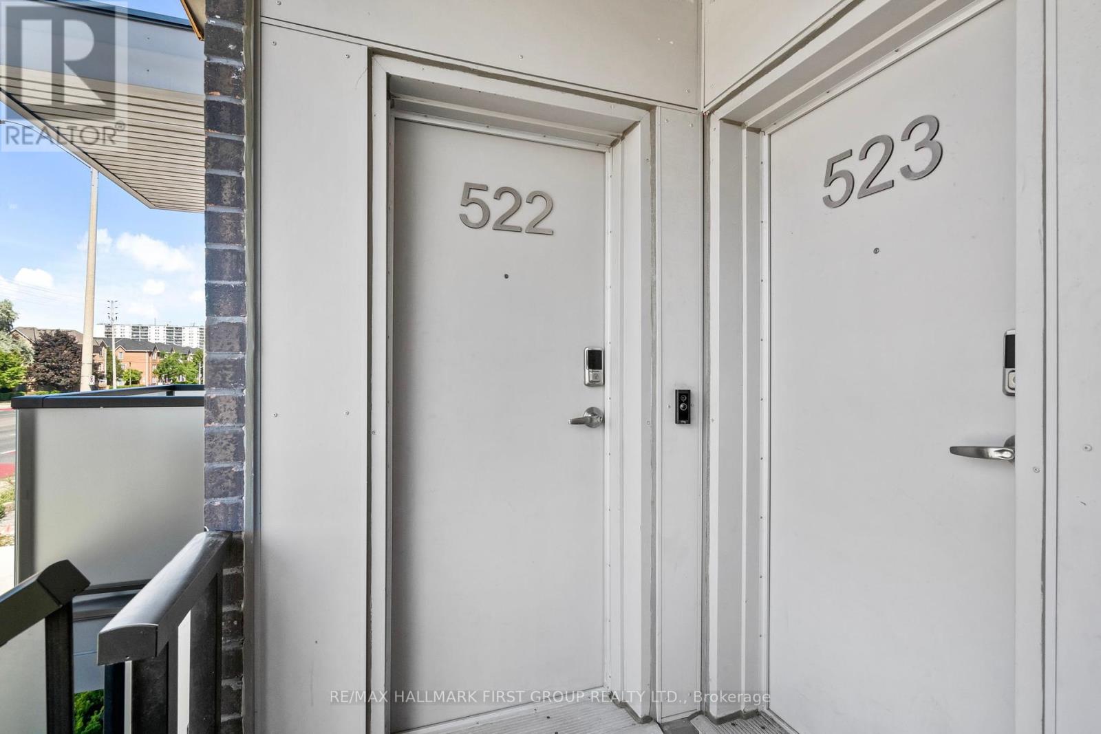 Property at 522 - 2791 EGLINTON AVENUE E image 2