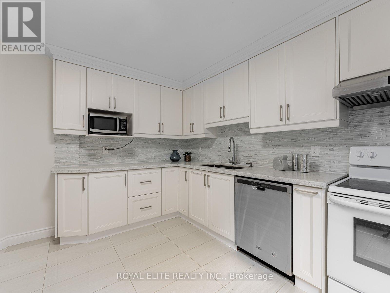 29 Ashmore Crescent, Markham, Ontario  L3R 6T8 - Photo 9 - N12356625