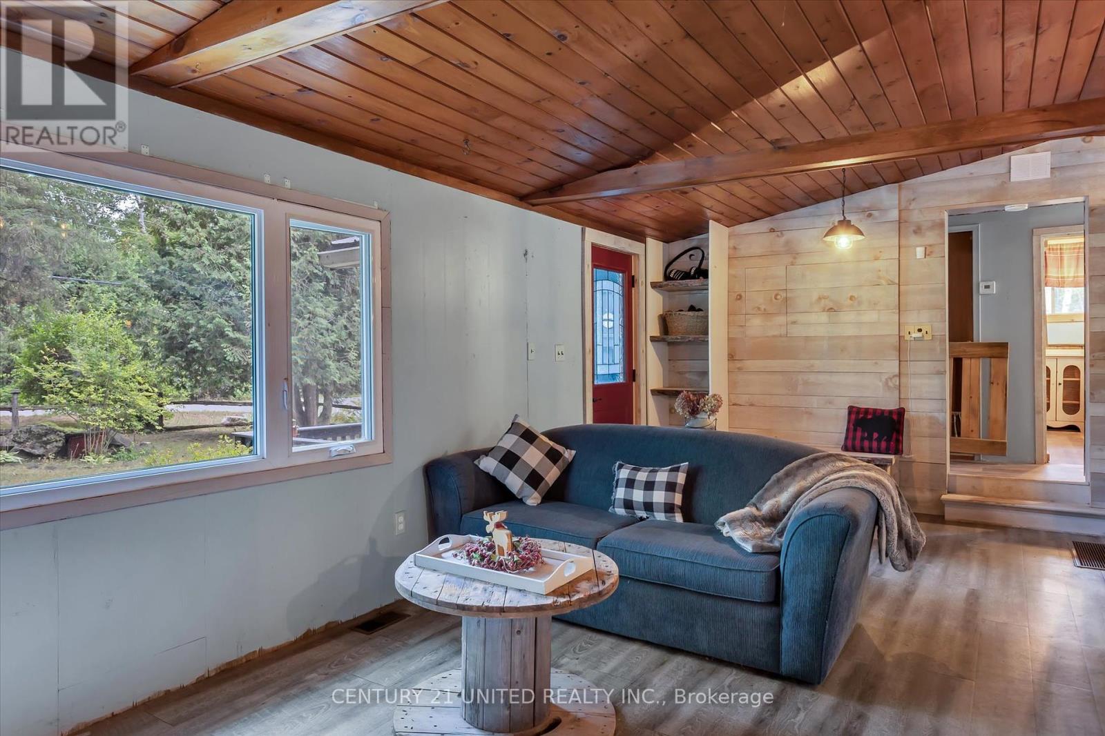 55 Northern Avenue, Trent Lakes, Ontario  K0M 1A0 - Photo 13 - X12356740