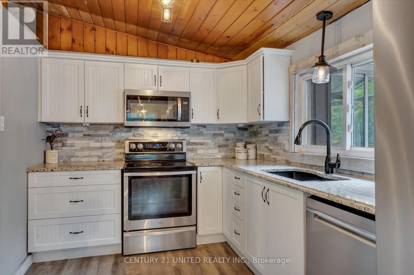 55 Northern Avenue, Trent Lakes, Ontario  K0M 1A0 - Photo 2 - X12356740