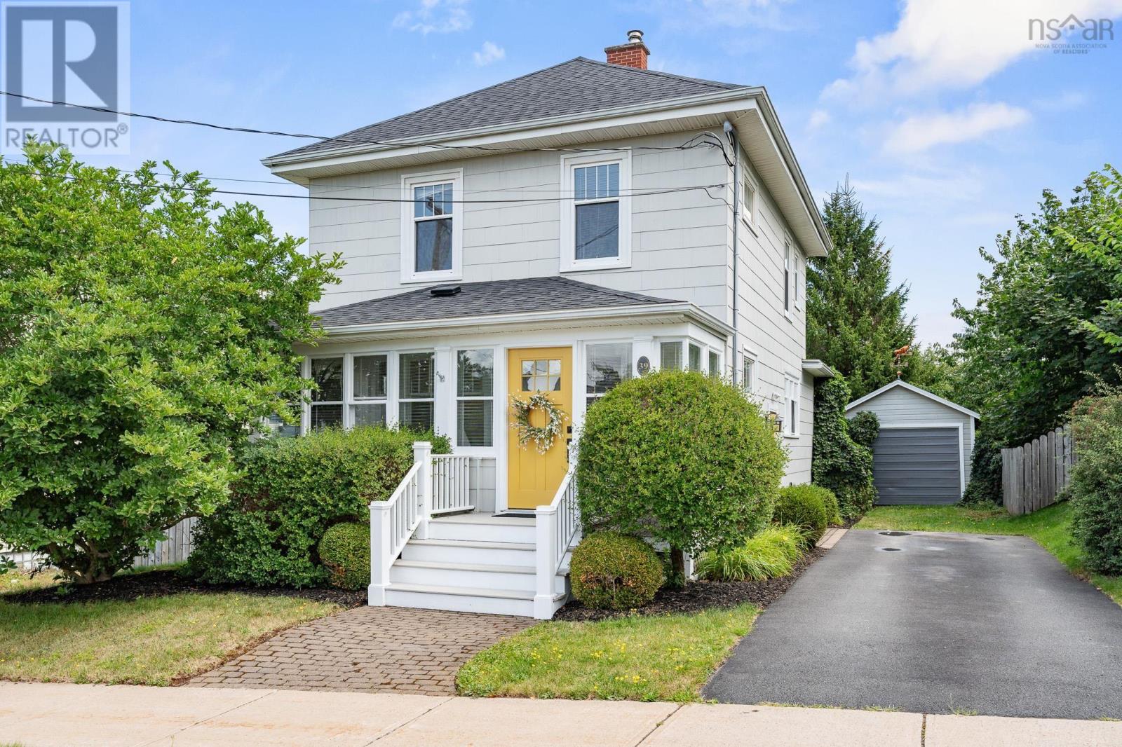 39 Exhibition Street, Truro, Nova Scotia  B2N 4C5 - Photo 1 - 202521245