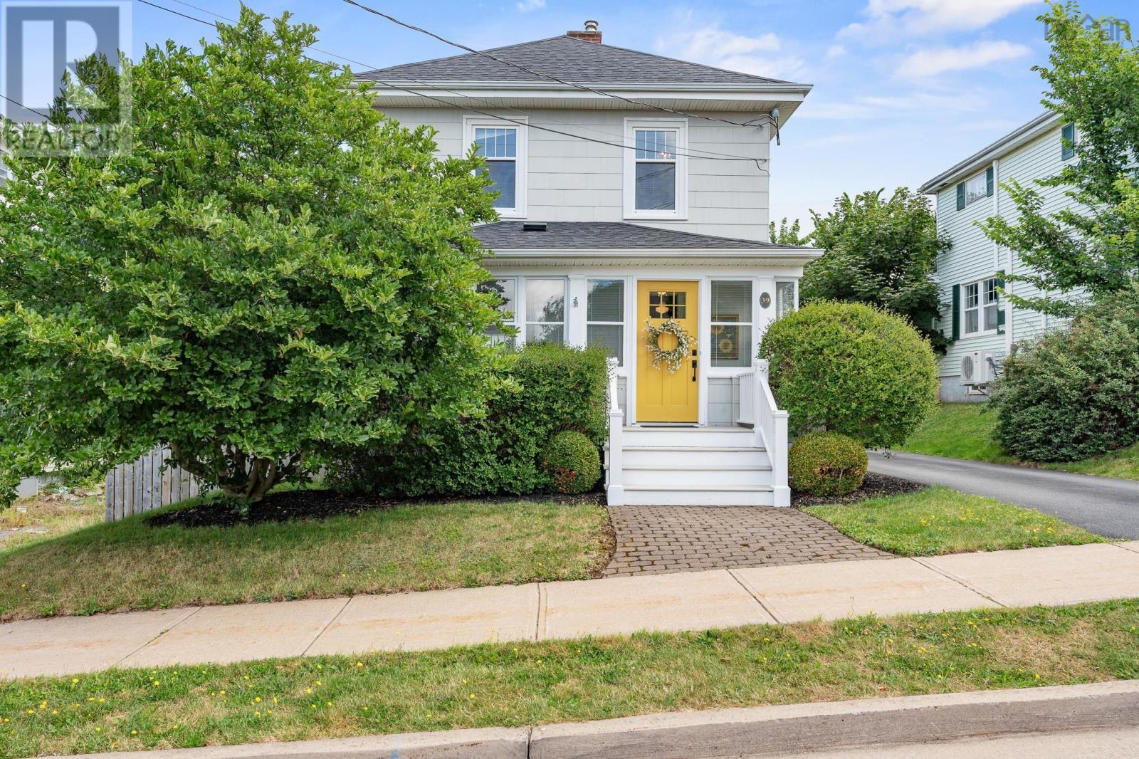 39 Exhibition Street, Truro, Nova Scotia  B2N 4C5 - Photo 3 - 202521245
