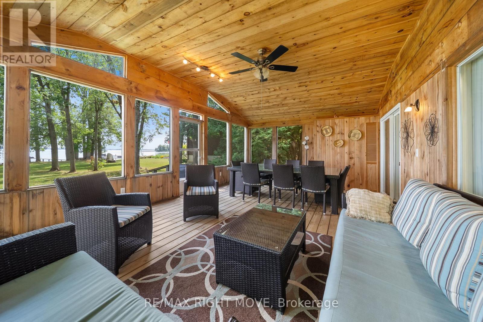 2551 Amigo Drive, Severn (West Shore), Ontario  L3V 6H3 - Photo 12 - S12356539