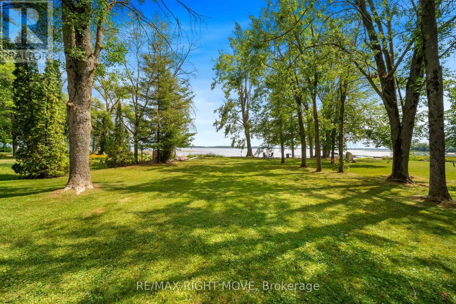 2551 Amigo Drive, Severn (West Shore), Ontario  L3V 6H3 - Photo 19 - S12356539
