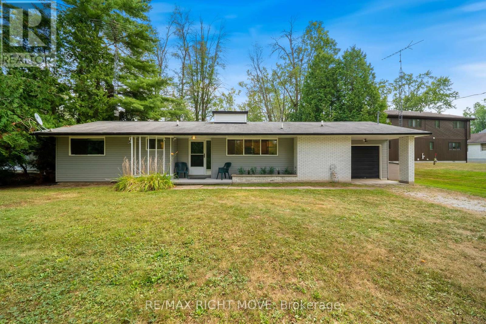Property at 2551 AMIGO DRIVE image 2