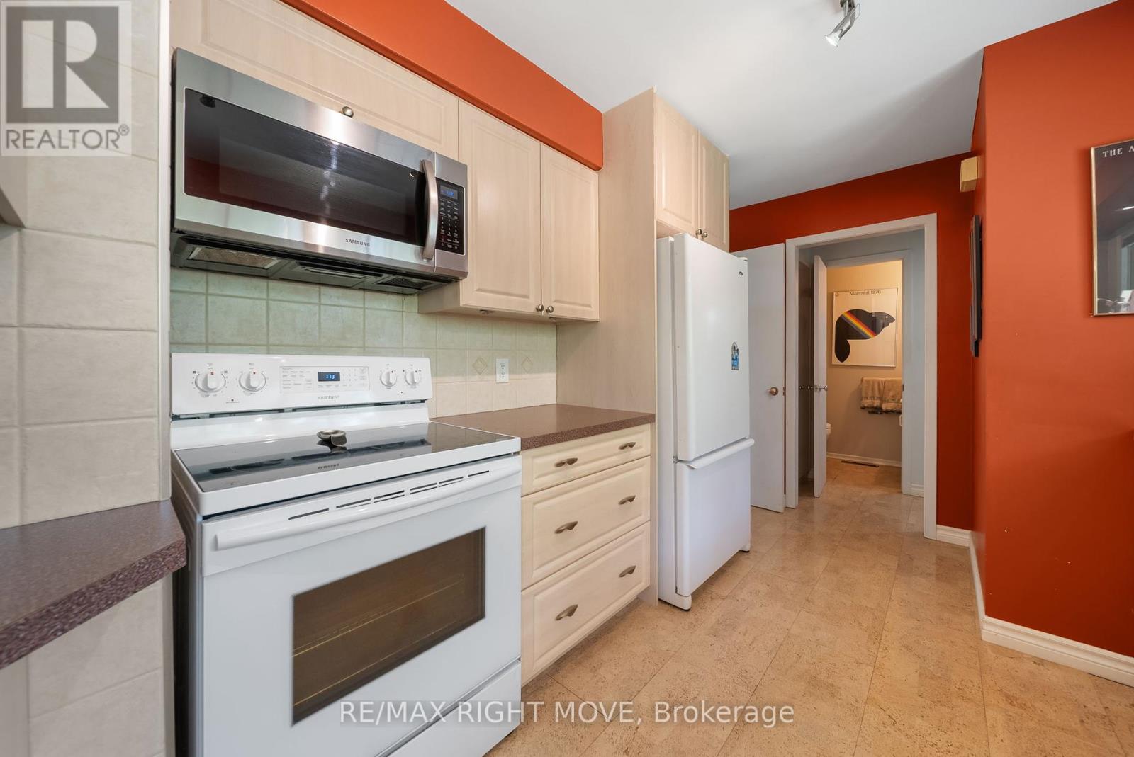 Property at 2551 AMIGO DRIVE image 5
