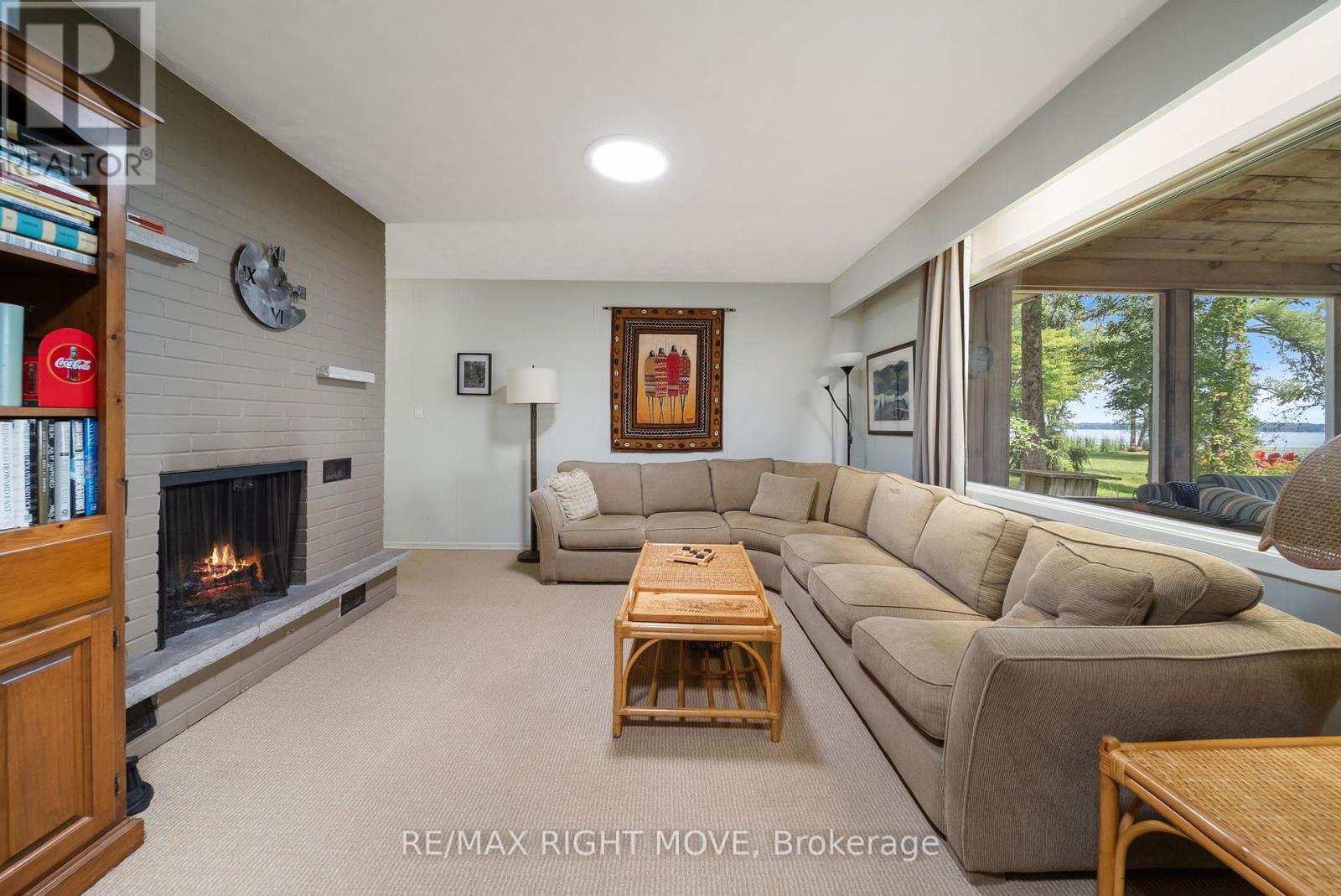2551 Amigo Drive, Severn (West Shore), Ontario  L3V 6H3 - Photo 7 - S12356539