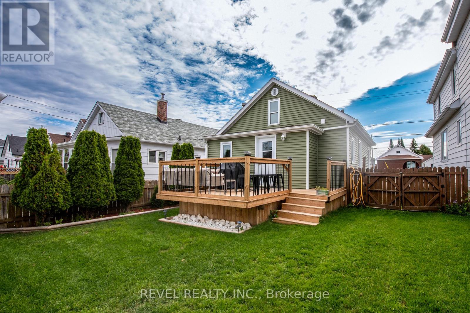 Property at 273 TOKE STREET image 2