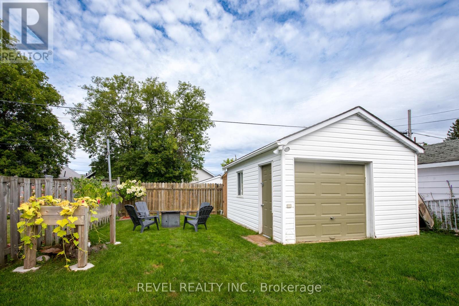 Property at 273 TOKE STREET image 5