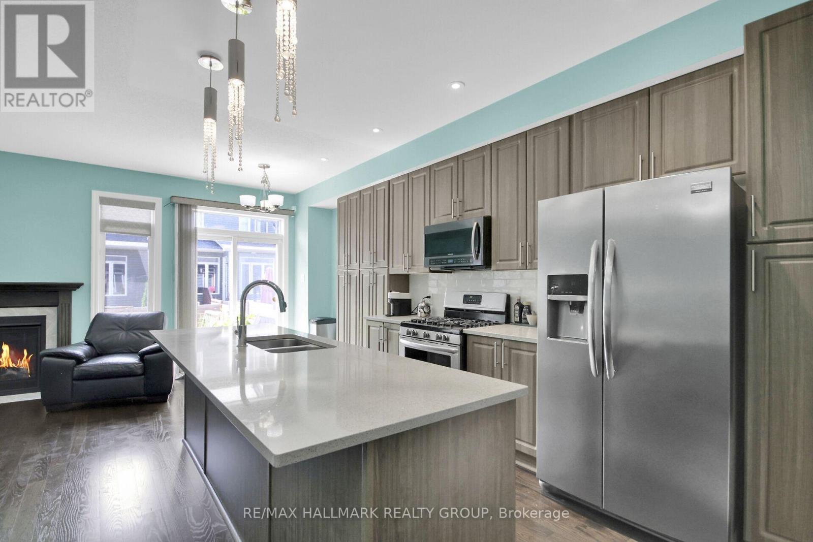 117 Overberg Way, Ottawa, Ontario  K2S 0V9 - Photo 19 - X12356700