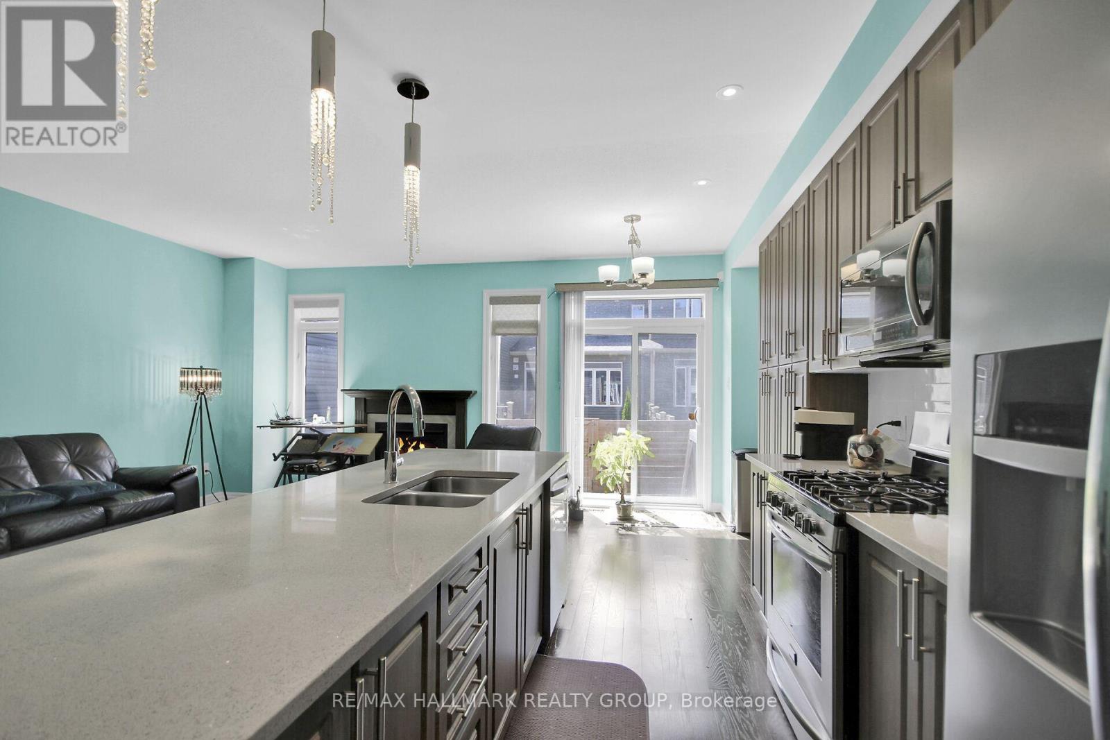 117 Overberg Way, Ottawa, Ontario  K2S 0V9 - Photo 21 - X12356700