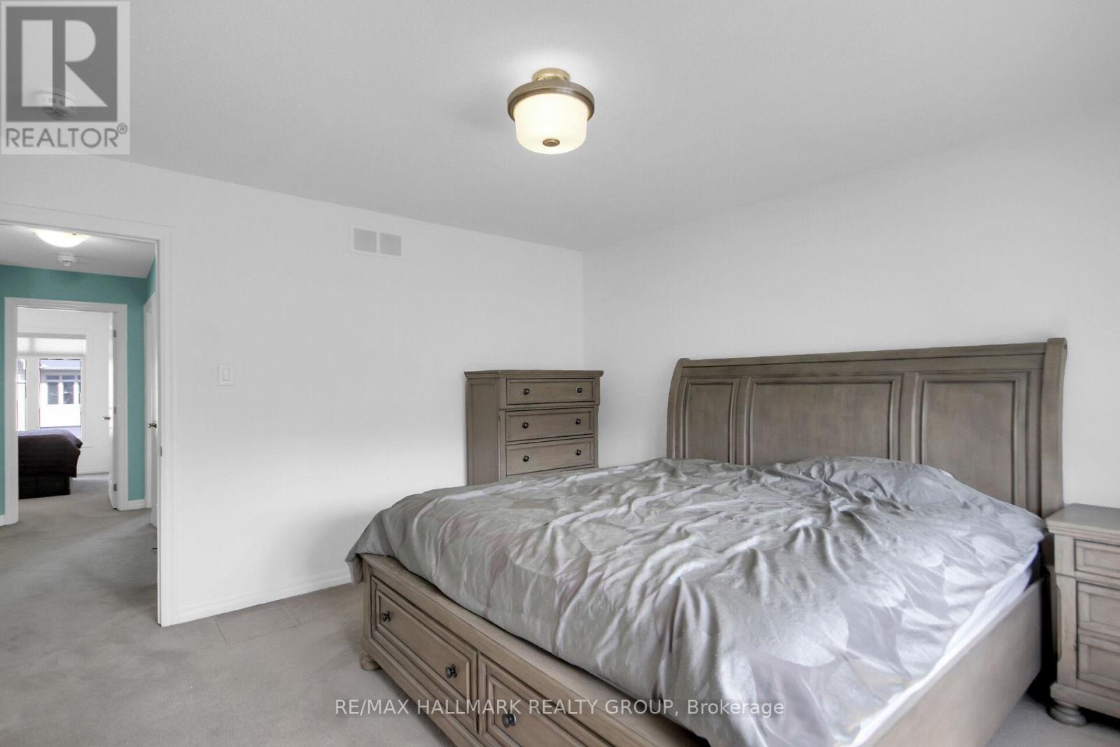 117 Overberg Way, Ottawa, Ontario  K2S 0V9 - Photo 27 - X12356700