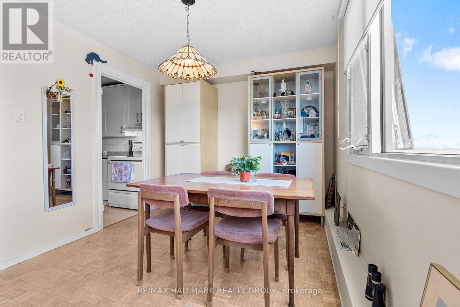 806 - 265 Poulin Avenue, Ottawa, Ontario  K2B 7Y8 - Photo 11 - X12356702