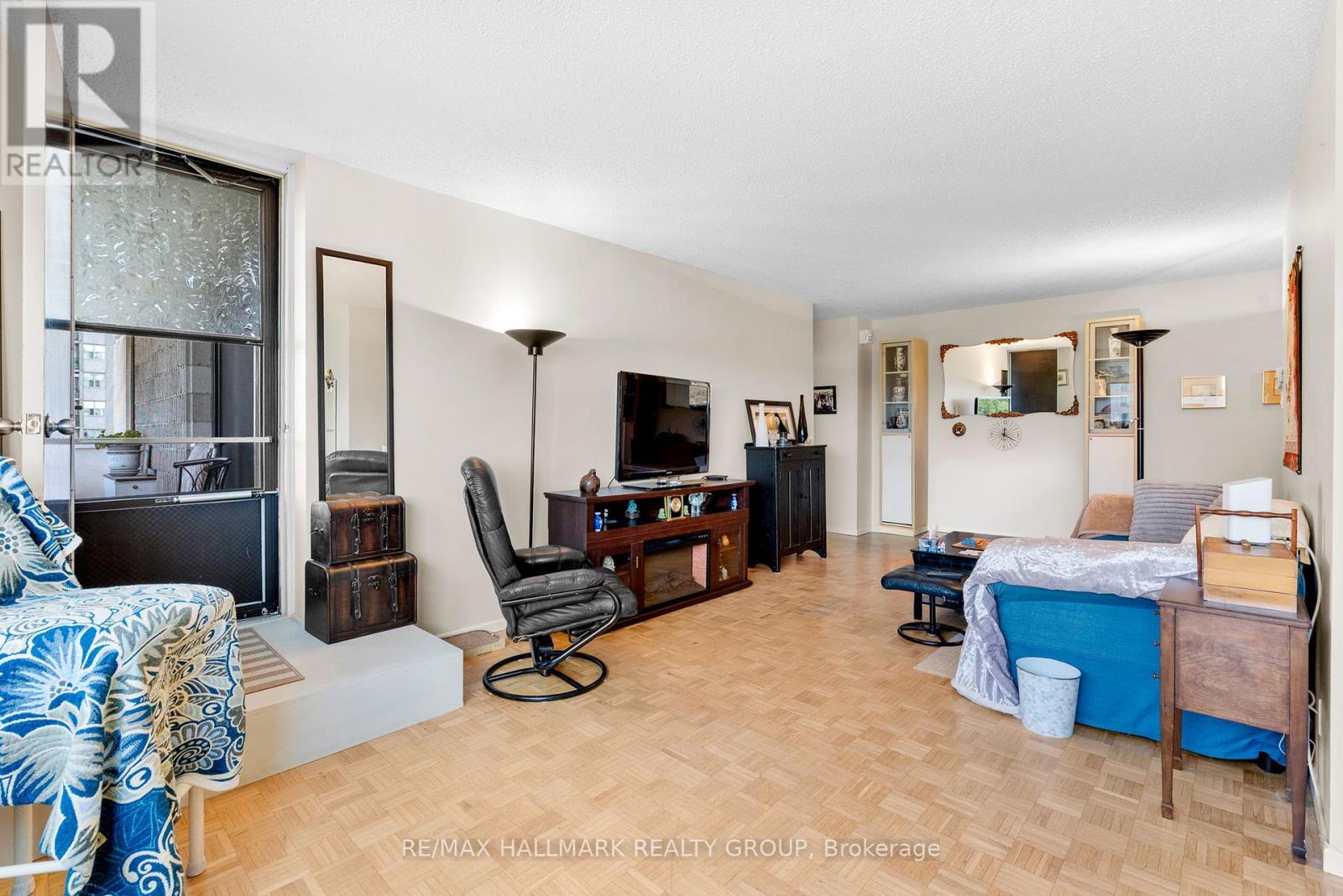 806 - 265 Poulin Avenue, Ottawa, Ontario  K2B 7Y8 - Photo 14 - X12356702