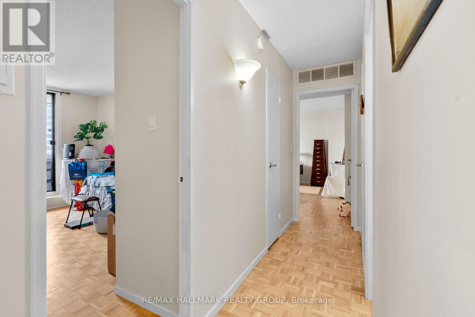 806 - 265 Poulin Avenue, Ottawa, Ontario  K2B 7Y8 - Photo 17 - X12356702