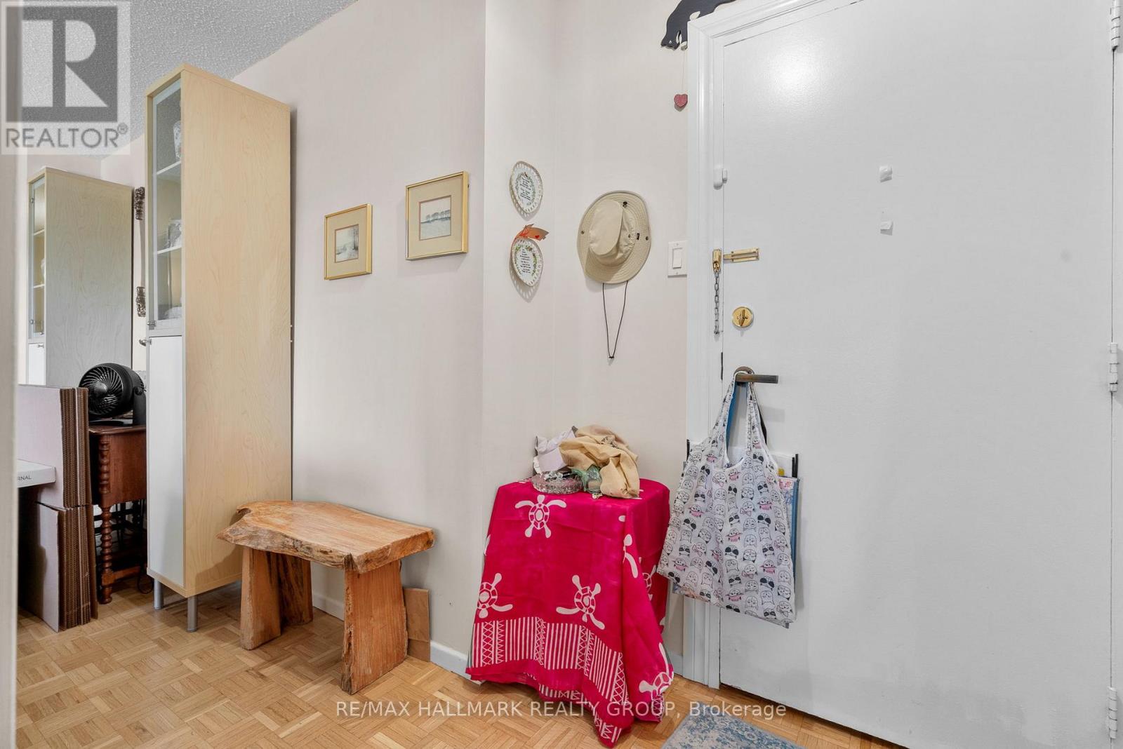 806 - 265 Poulin Avenue, Ottawa, Ontario  K2B 7Y8 - Photo 5 - X12356702