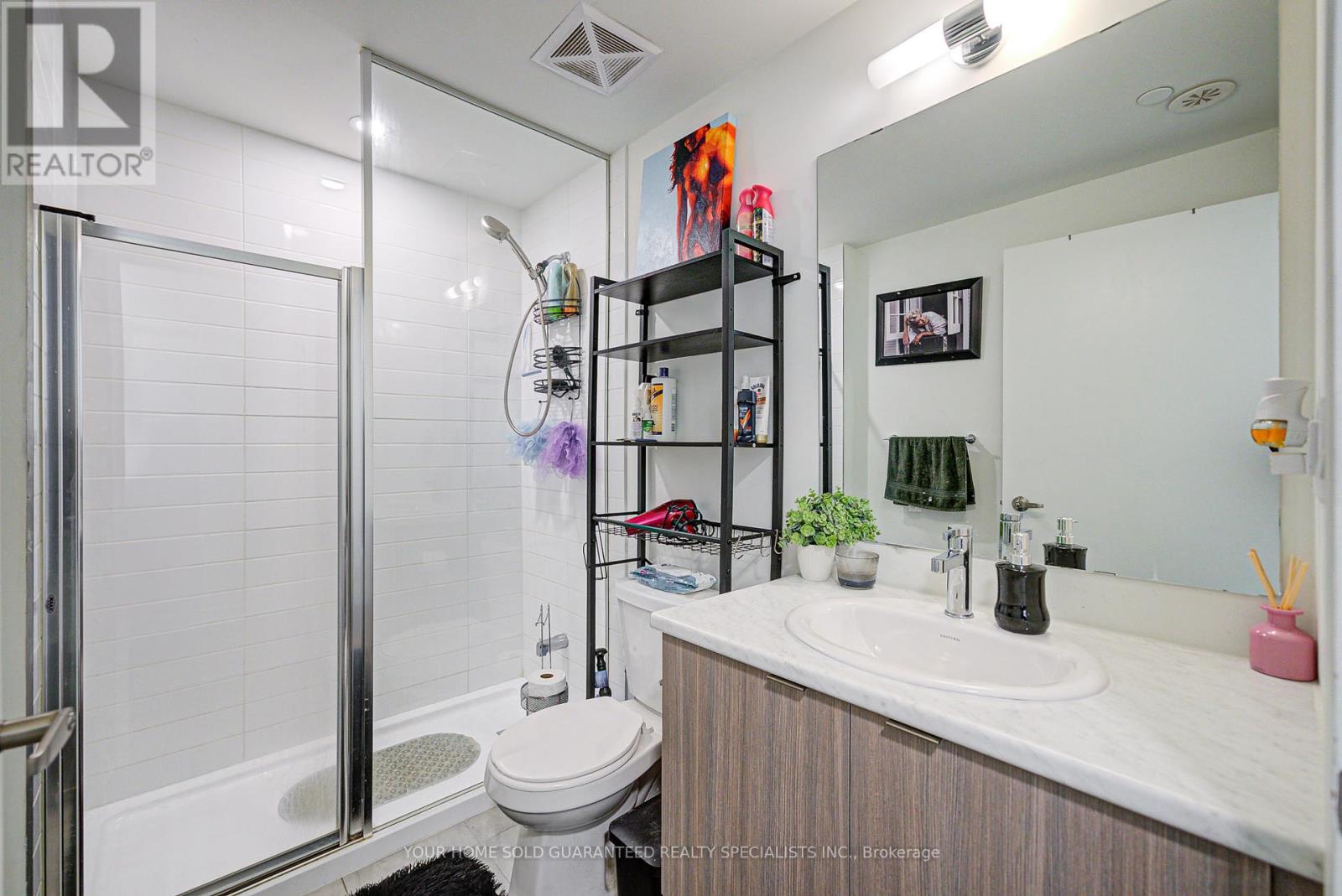 302 - 135 Canon Jackson Drive, Toronto, Ontario  M6M 0C3 - Photo 14 - W12356551