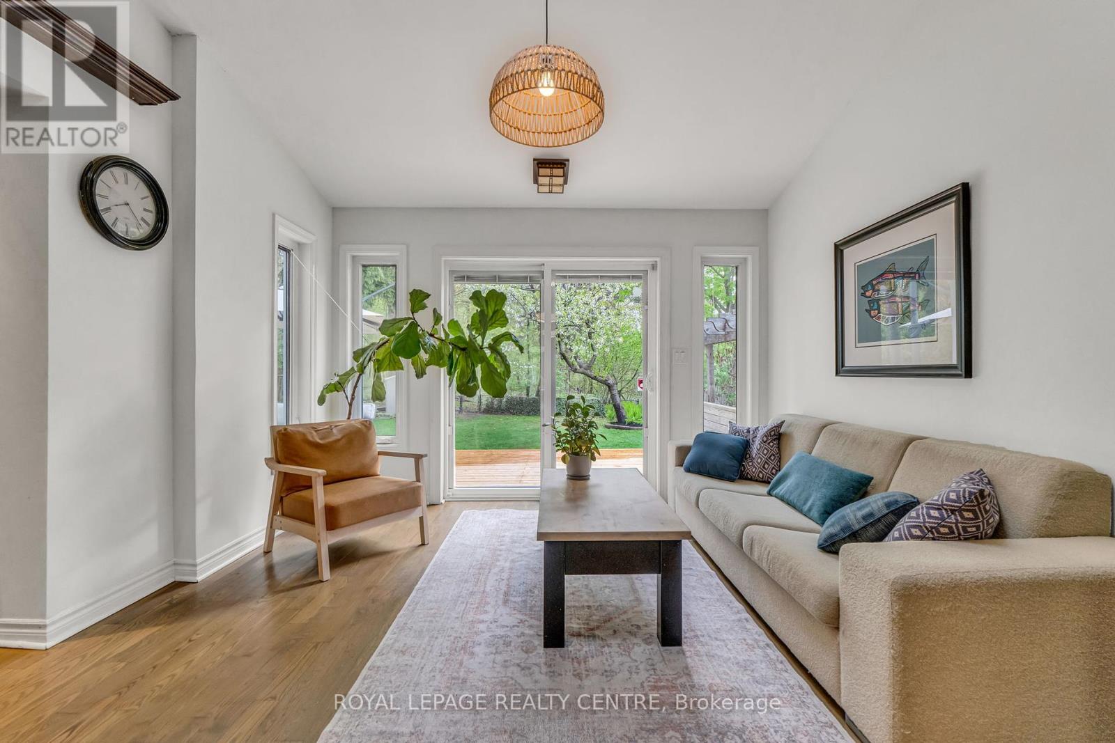 1593 Glenburnie Road, Mississauga, Ontario  L5G 3C9 - Photo 13 - W12356590
