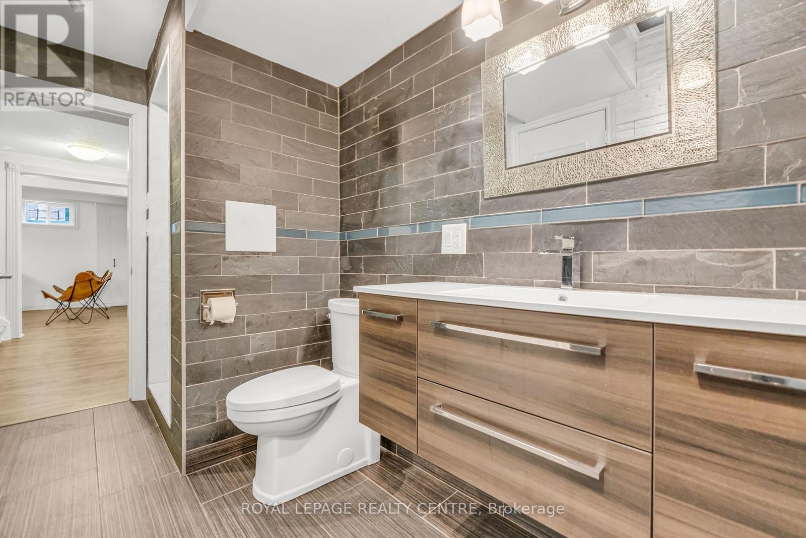 1593 Glenburnie Road, Mississauga, Ontario  L5G 3C9 - Photo 39 - W12356590
