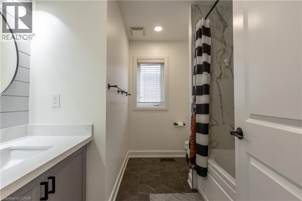 5 Juneberry Road, Thorold, Ontario  L2V 0B2 - Photo 17 - 40761742