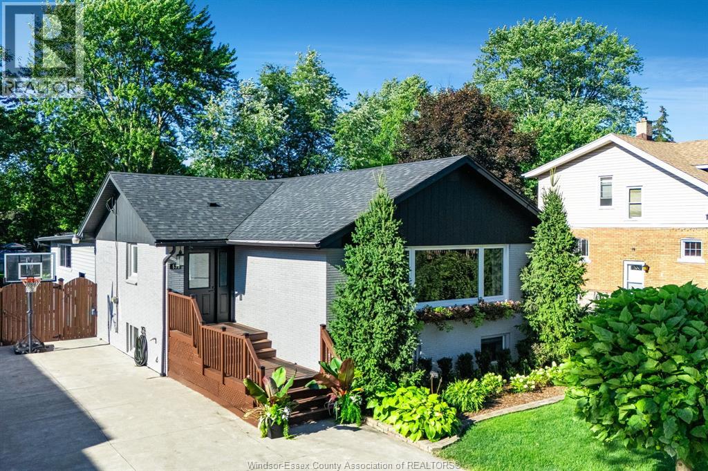 MLS# 25021268: 533 Morand, Windsor, Canada