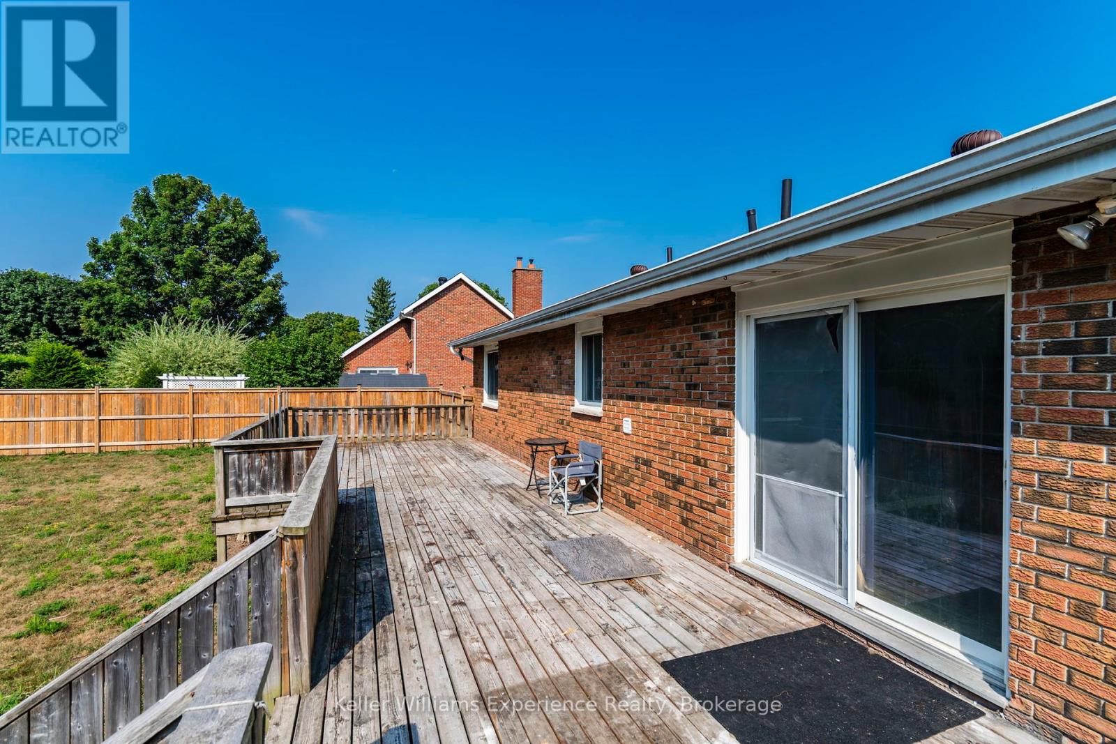 26 Richelieu Street, Penetanguishene, Ontario  L9M 1H3 - Photo 24 - S12356729