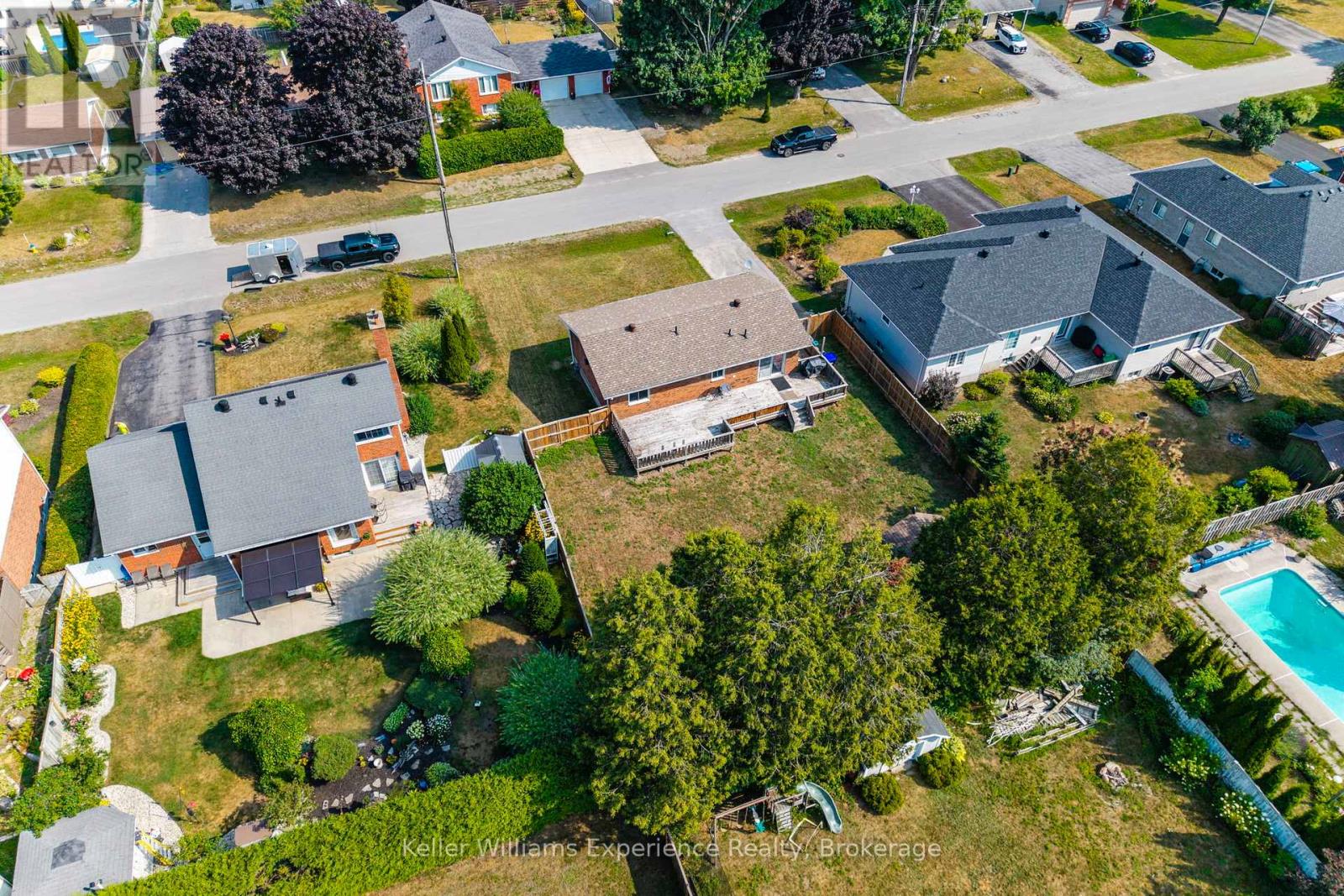 26 Richelieu Street, Penetanguishene, Ontario  L9M 1H3 - Photo 27 - S12356729