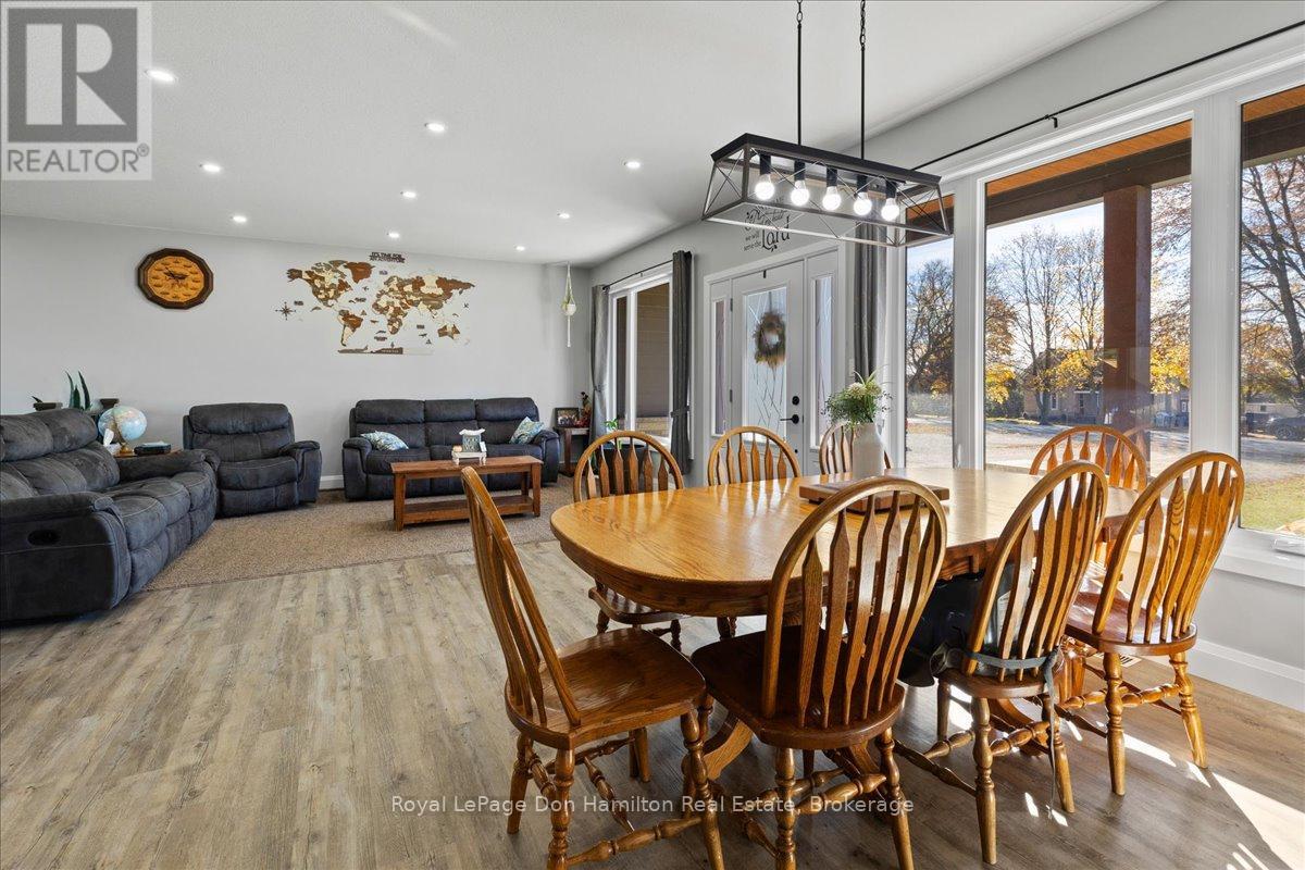 43830 Cranbrook Road, Huron East, Ontario  N0G 1H0 - Photo 10 - X12356694