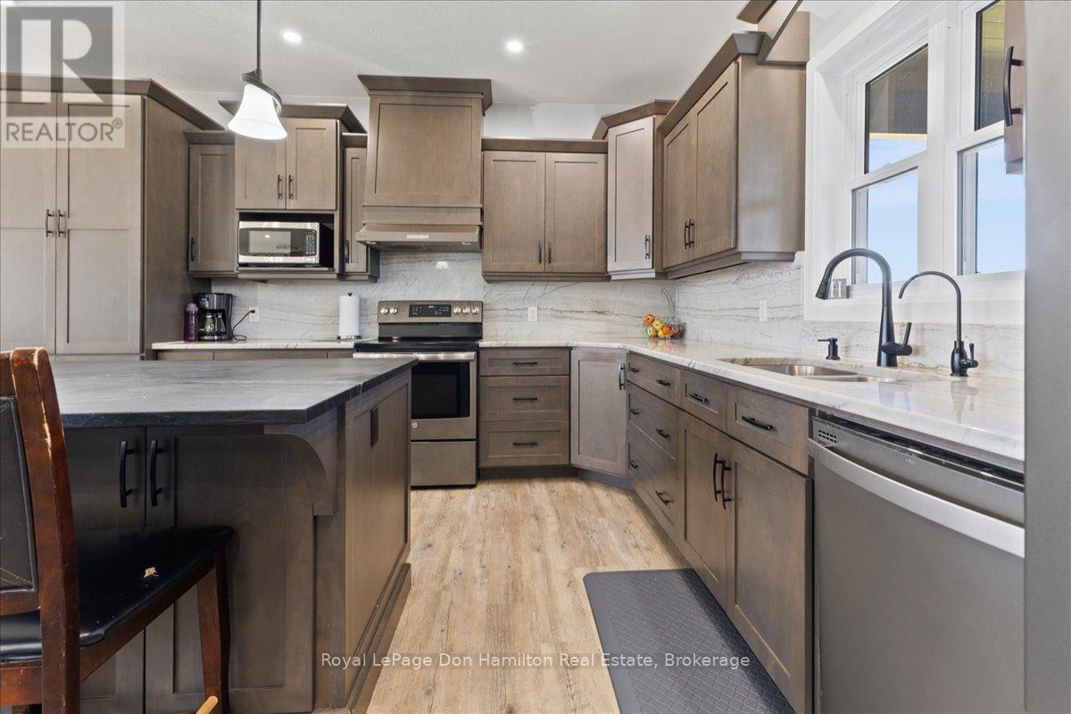 43830 Cranbrook Road, Huron East, Ontario  N0G 1H0 - Photo 15 - X12356694