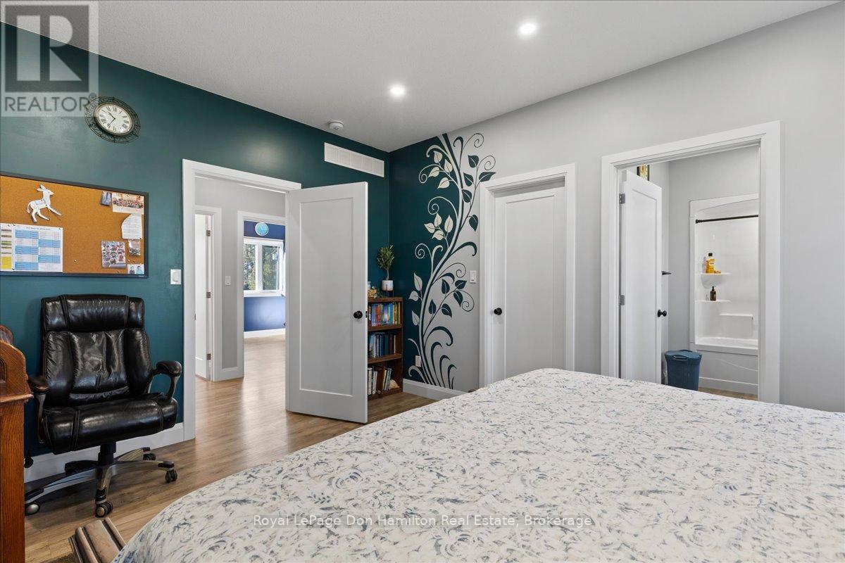 43830 Cranbrook Road, Huron East, Ontario  N0G 1H0 - Photo 23 - X12356694