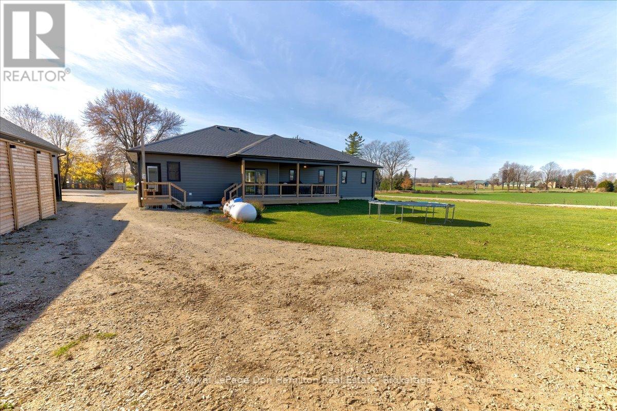 43830 Cranbrook Road, Huron East, Ontario  N0G 1H0 - Photo 42 - X12356694