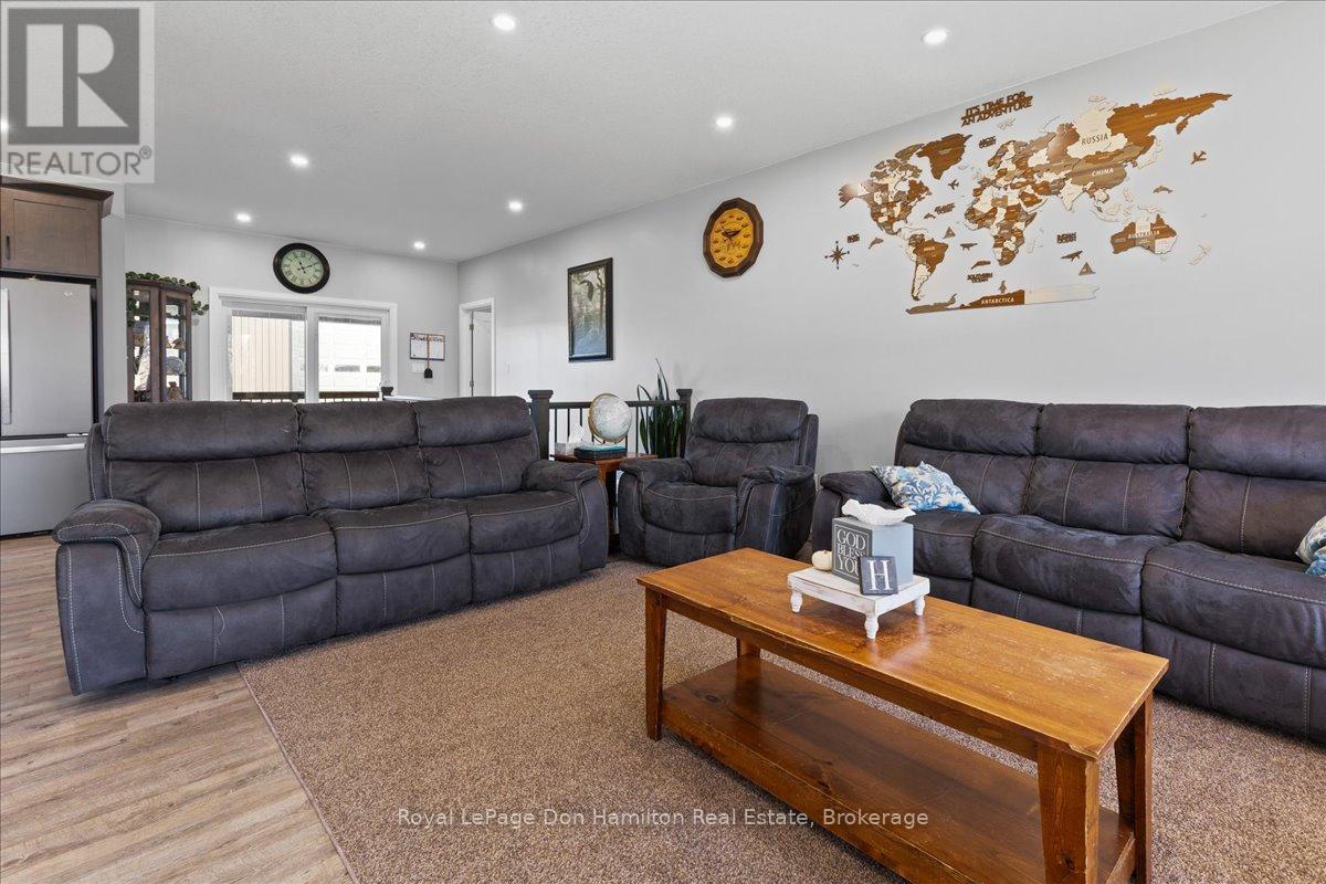 43830 Cranbrook Road, Huron East, Ontario  N0G 1H0 - Photo 8 - X12356694