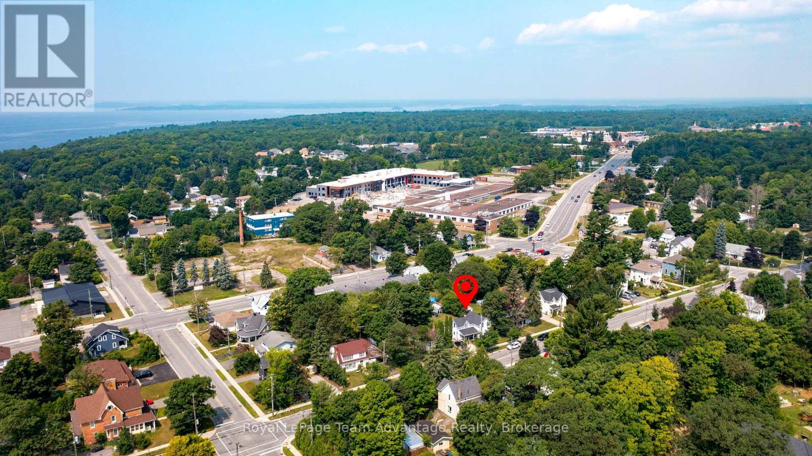 122 Gibson Street, Parry Sound, Ontario  P2A 1X7 - Photo 27 - X12356750