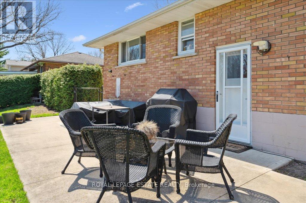 111 Leitch Drive, Grimsby, Ontario  L3M 2T9 - Photo 25 - X12356650