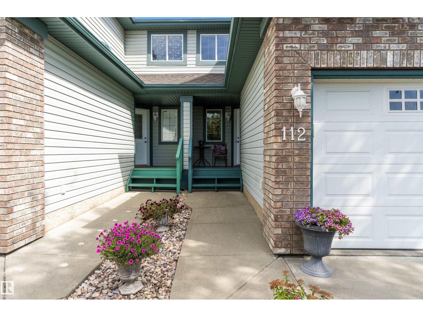 Property at 112 CASTLE DR NW image 3