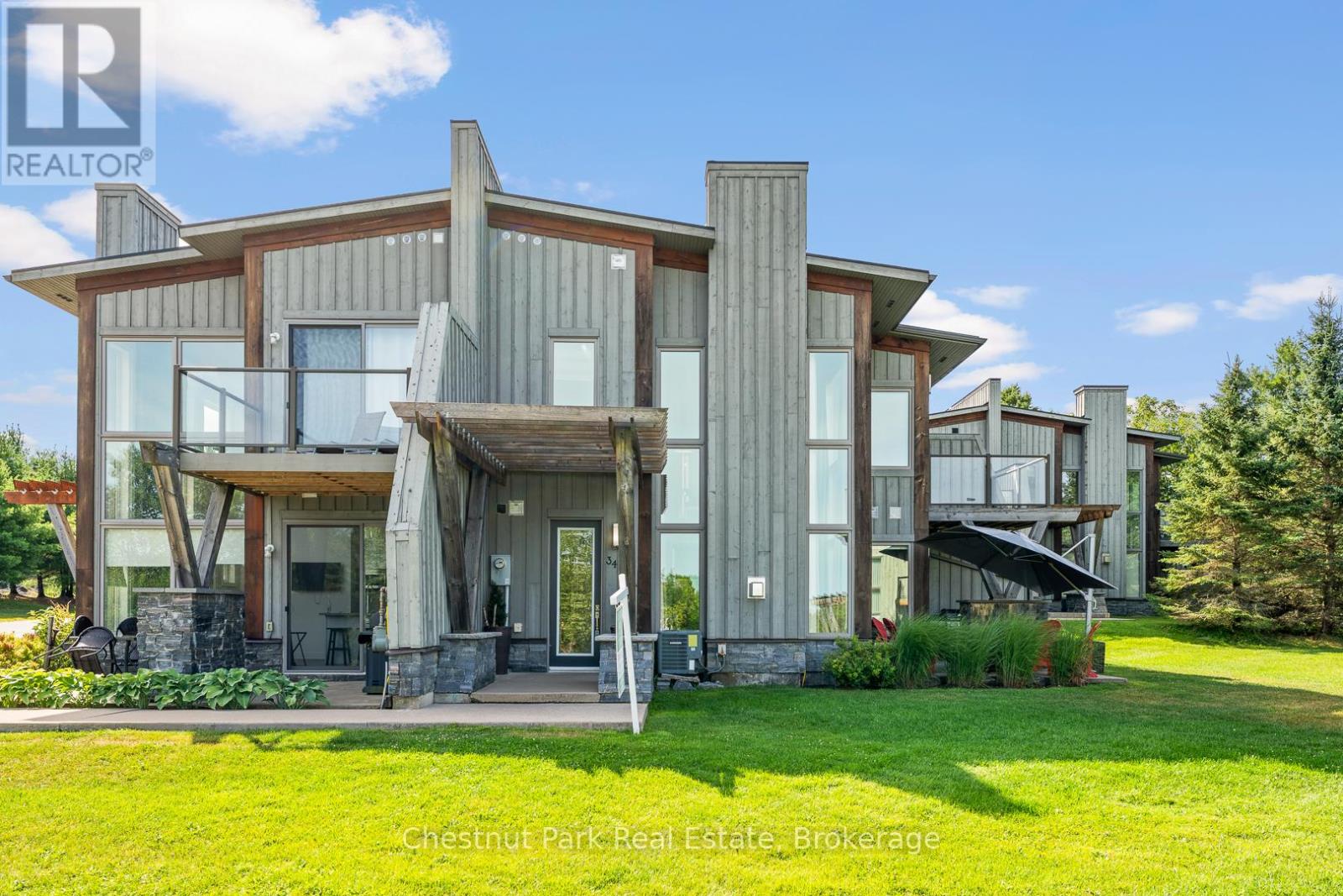 34 Carrick Trail, Gravenhurst, Ontario  P1P 0A6 - Photo 2 - X12141378
