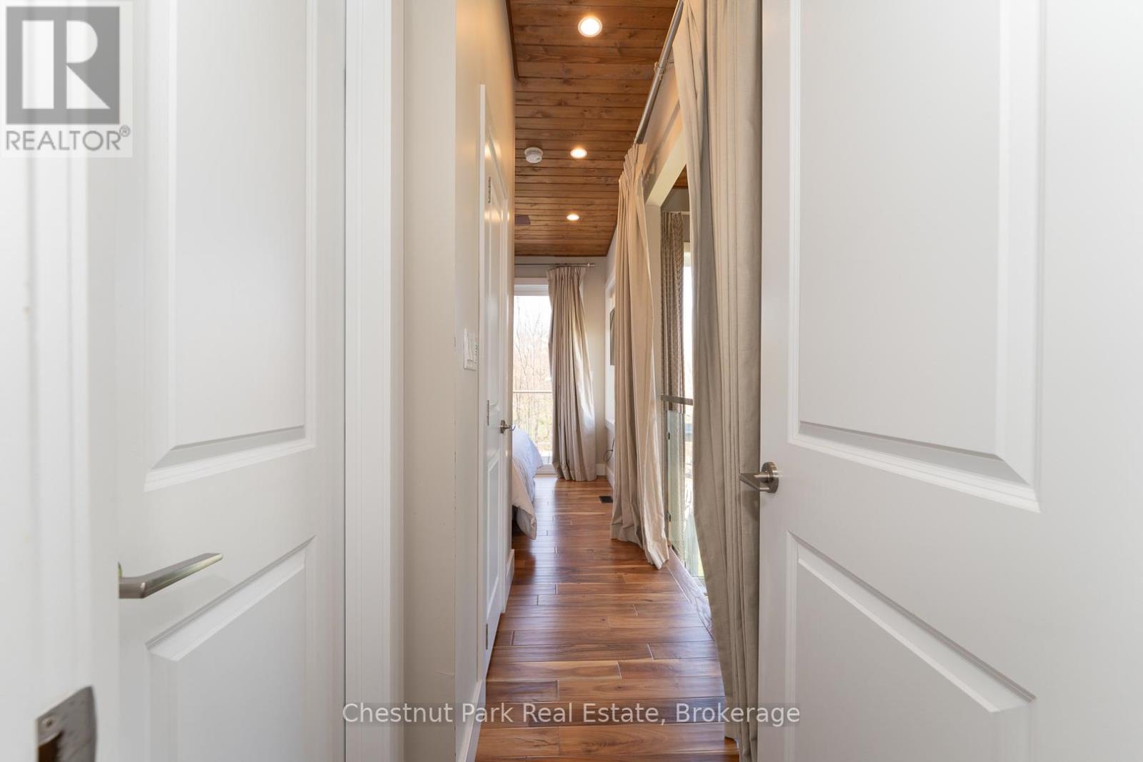 34 Carrick Trail, Gravenhurst, Ontario  P1P 0A6 - Photo 21 - X12141378