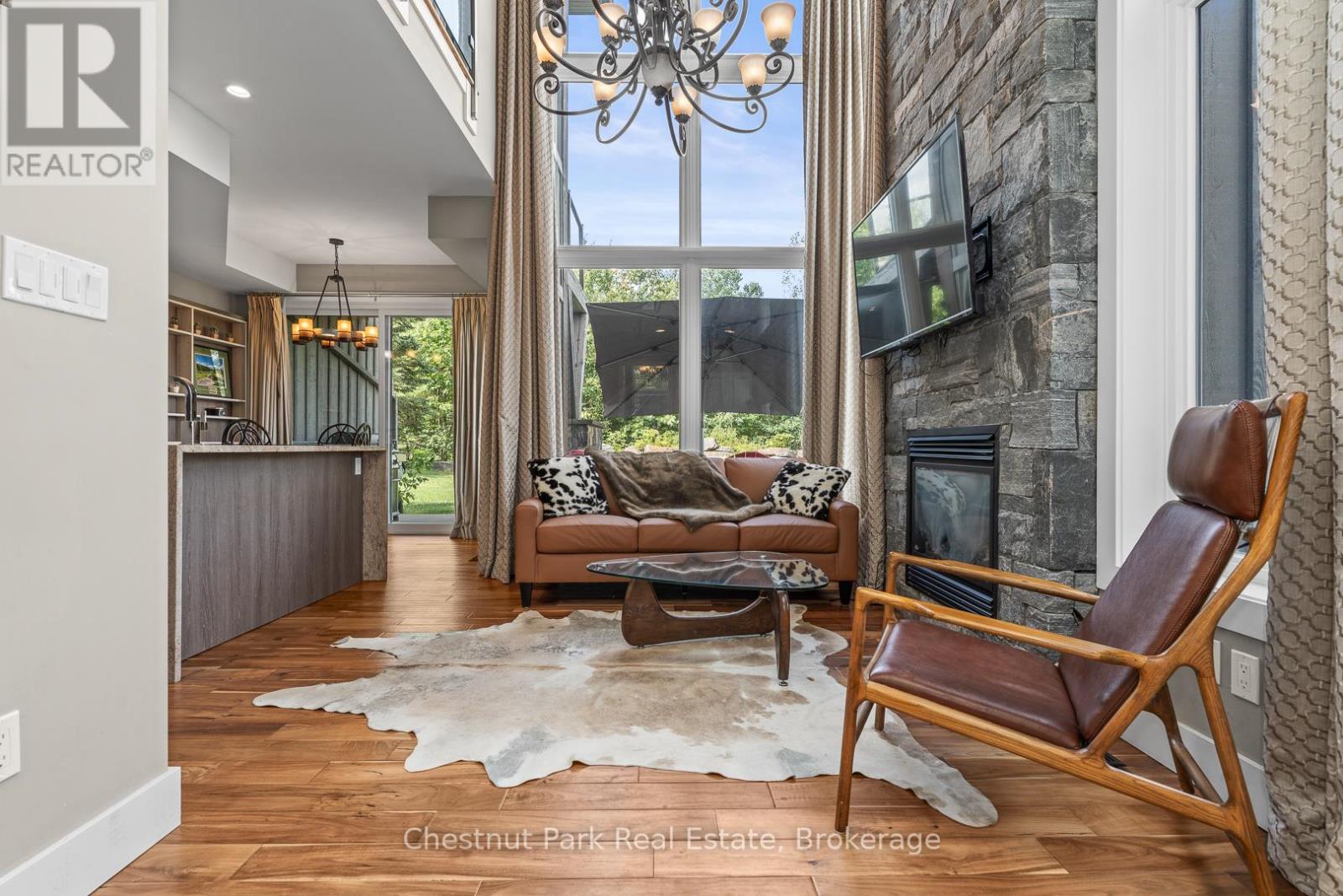34 Carrick Trail, Gravenhurst, Ontario  P1P 0A6 - Photo 8 - X12141378