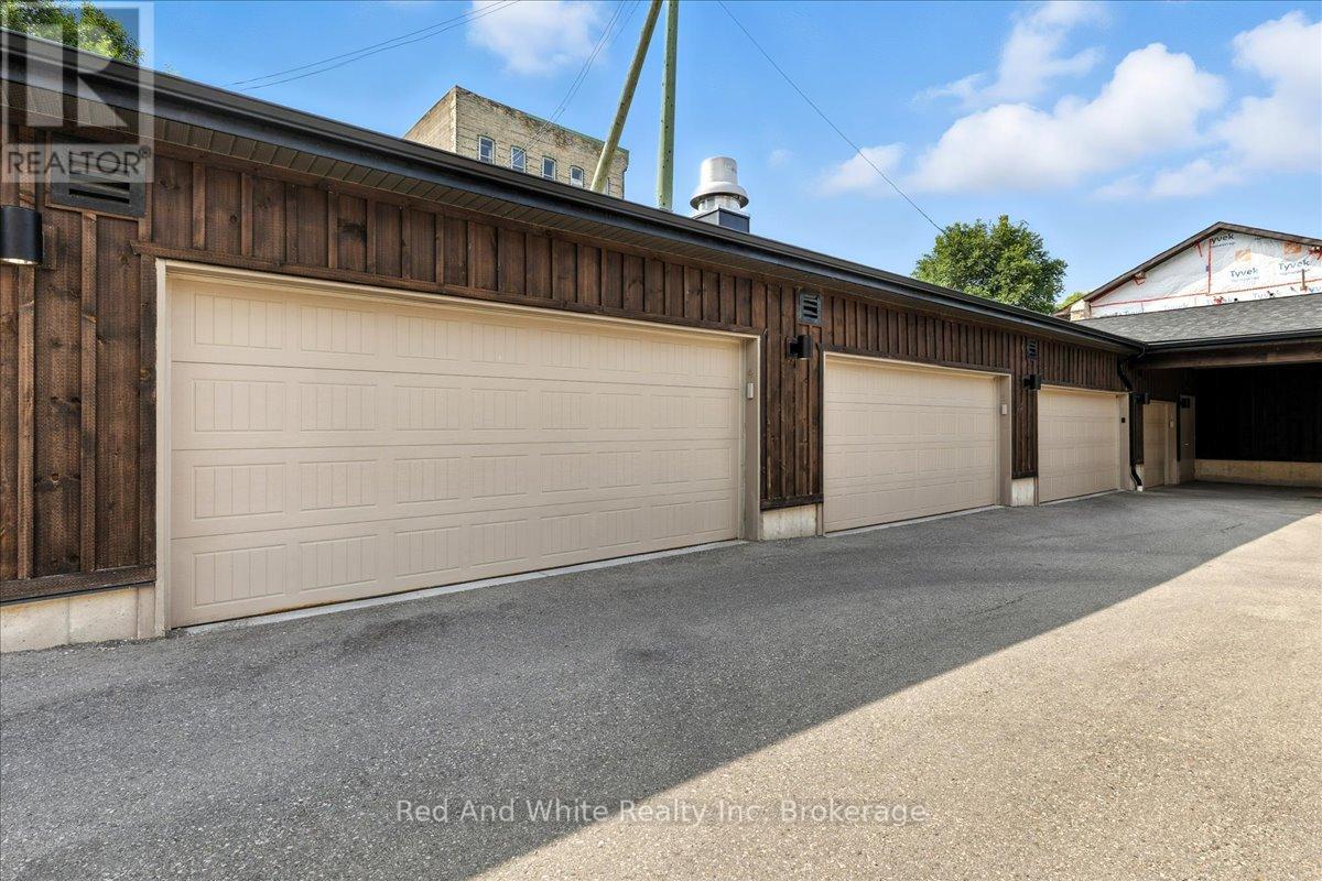 408 - 19 Guelph Avenue, Cambridge, Ontario  N3C 1A2 - Photo 6 - X12335568