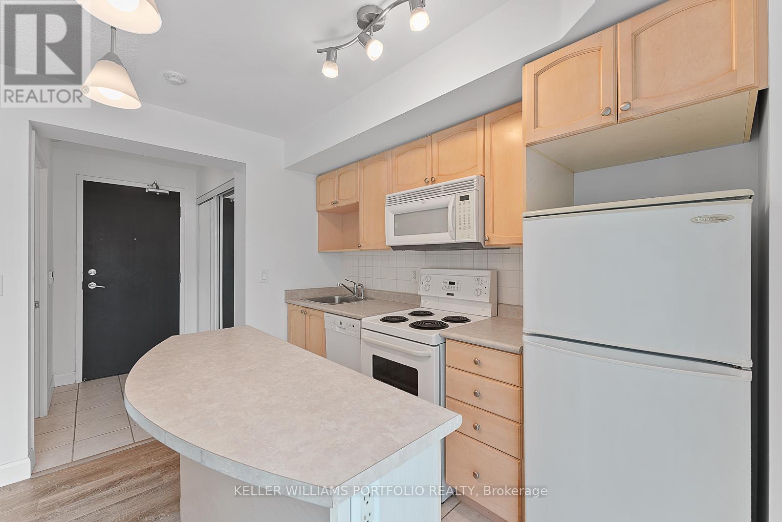 1104 - 18 Yonge Street, Toronto, Ontario  M5E 1Z8 - Photo 12 - C12356710