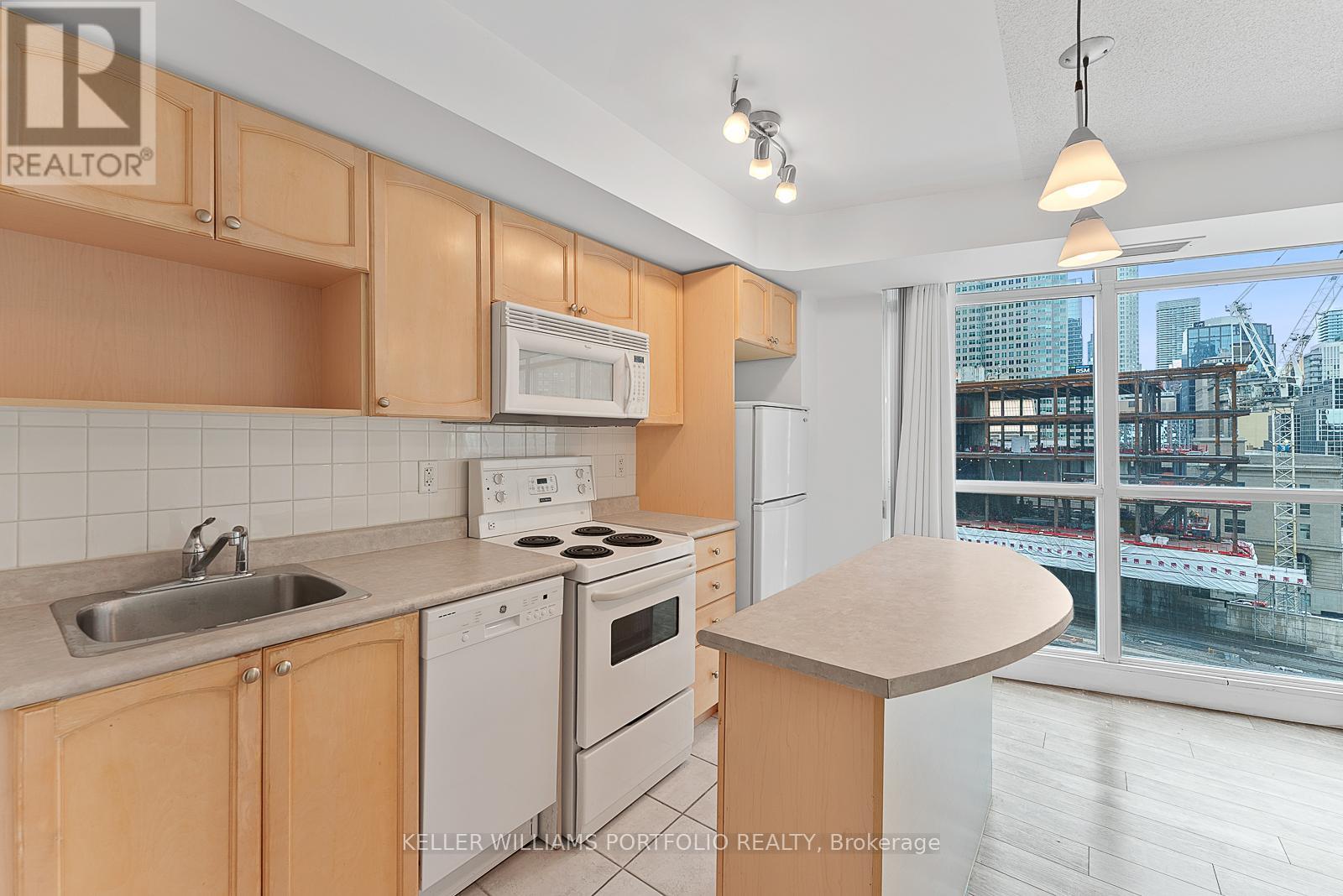 1104 - 18 Yonge Street, Toronto, Ontario  M5E 1Z8 - Photo 13 - C12356710