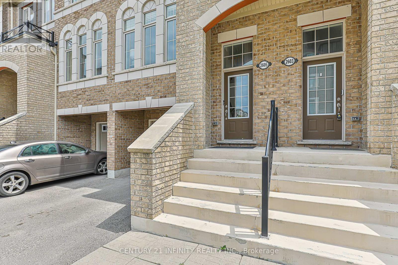 Property at 3 - 2605 DEPUTY MINISTER WAY image 3