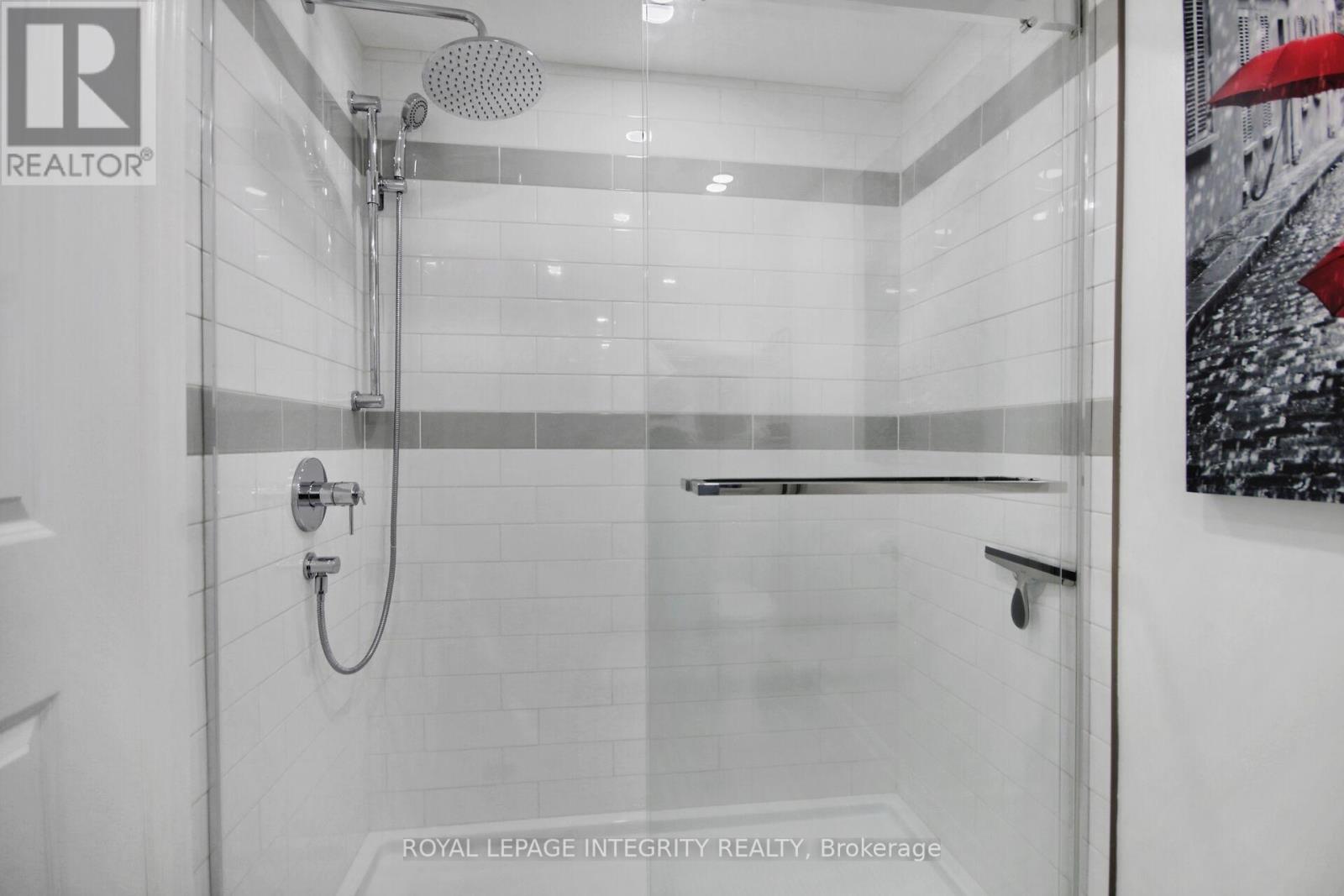 918 - 1025 Grenon Avenue, Ottawa, Ontario  K2B 8G8 - Photo 5 - X12356780