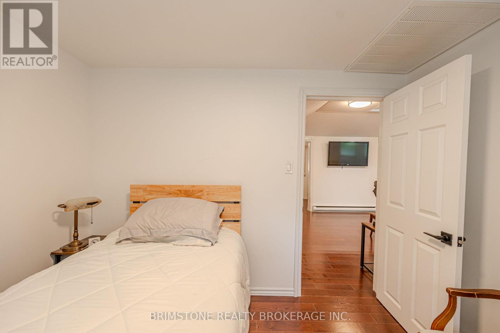 3923 Algonquin Avenue, Innisfil, Ontario  L9S 2M3 - Photo 14 - N12356705