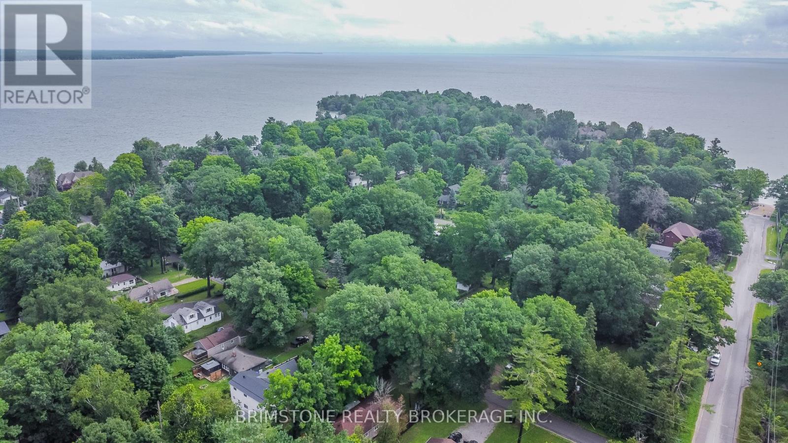 3923 Algonquin Avenue, Innisfil, Ontario  L9S 2M3 - Photo 2 - N12356705