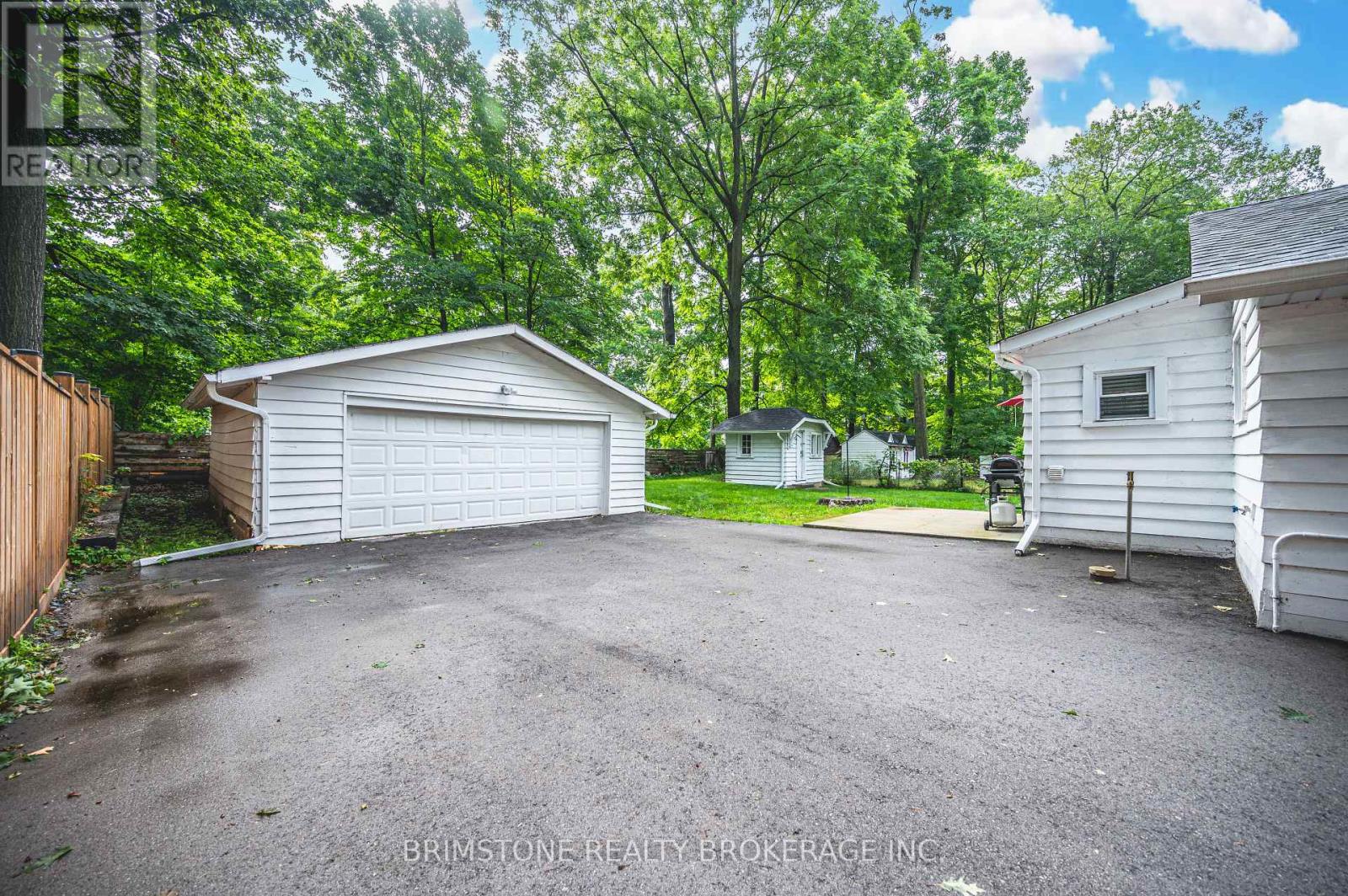 3923 Algonquin Avenue, Innisfil, Ontario  L9S 2M3 - Photo 3 - N12356705