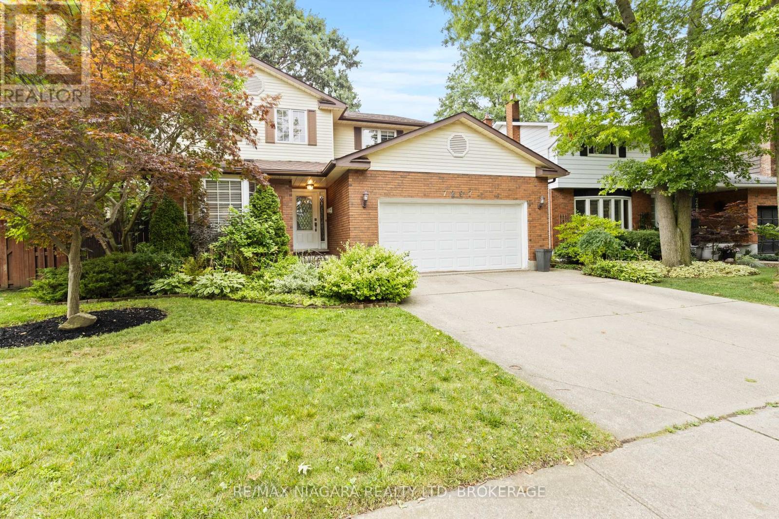 Property at 7297 GREEN BOUGHS ROAD image 2