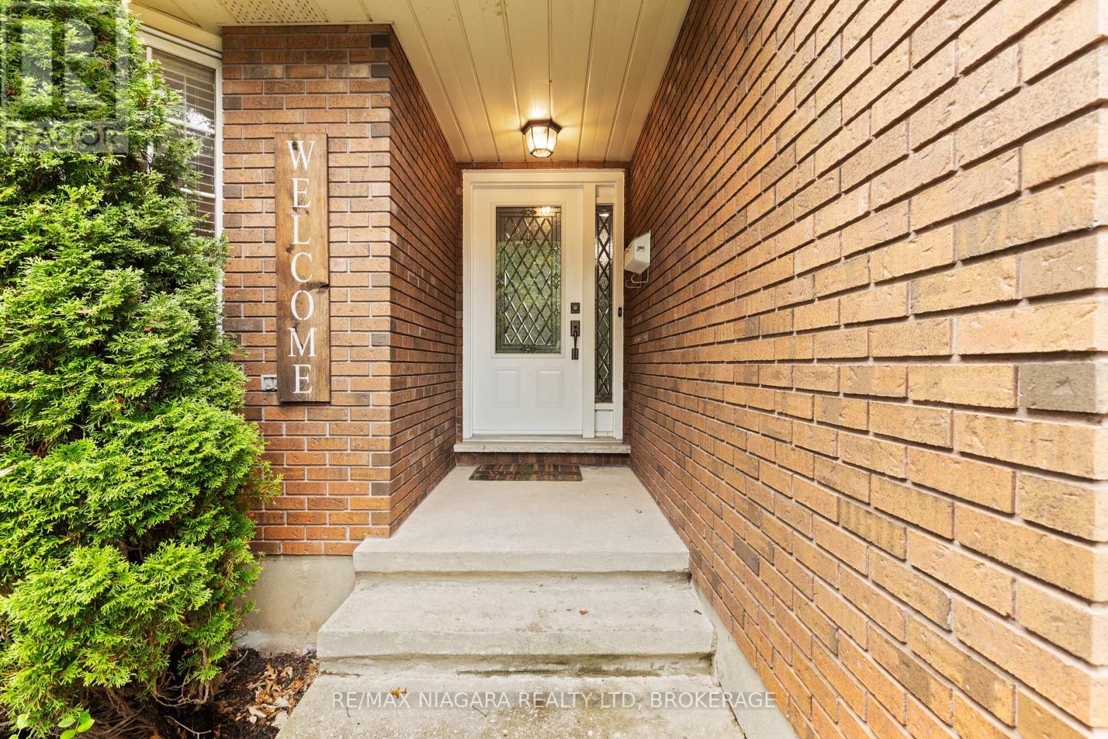 Property at 7297 GREEN BOUGHS ROAD image 4
