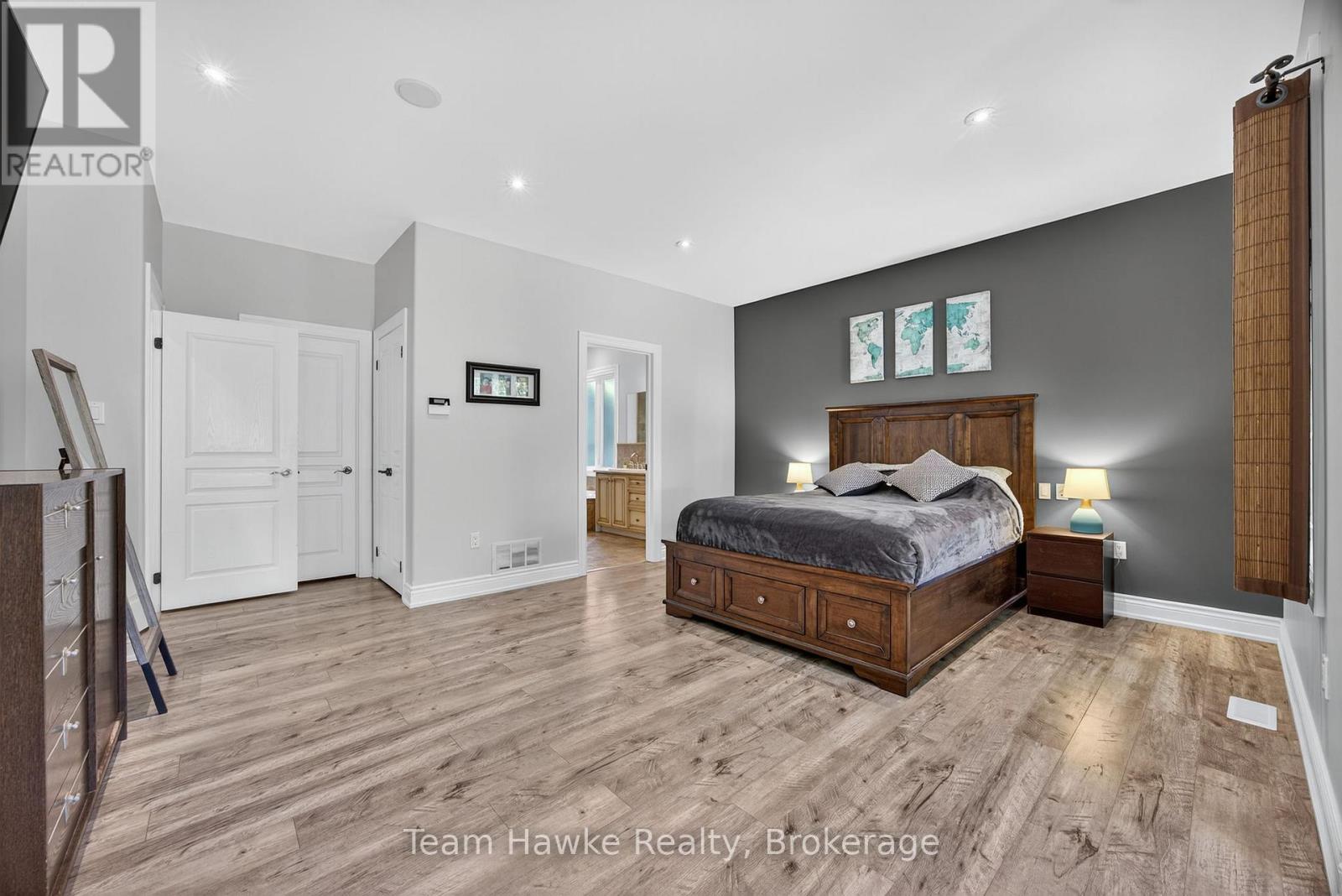103 Spruce Street, Tiny, Ontario  L0L 1P0 - Photo 20 - S12356837