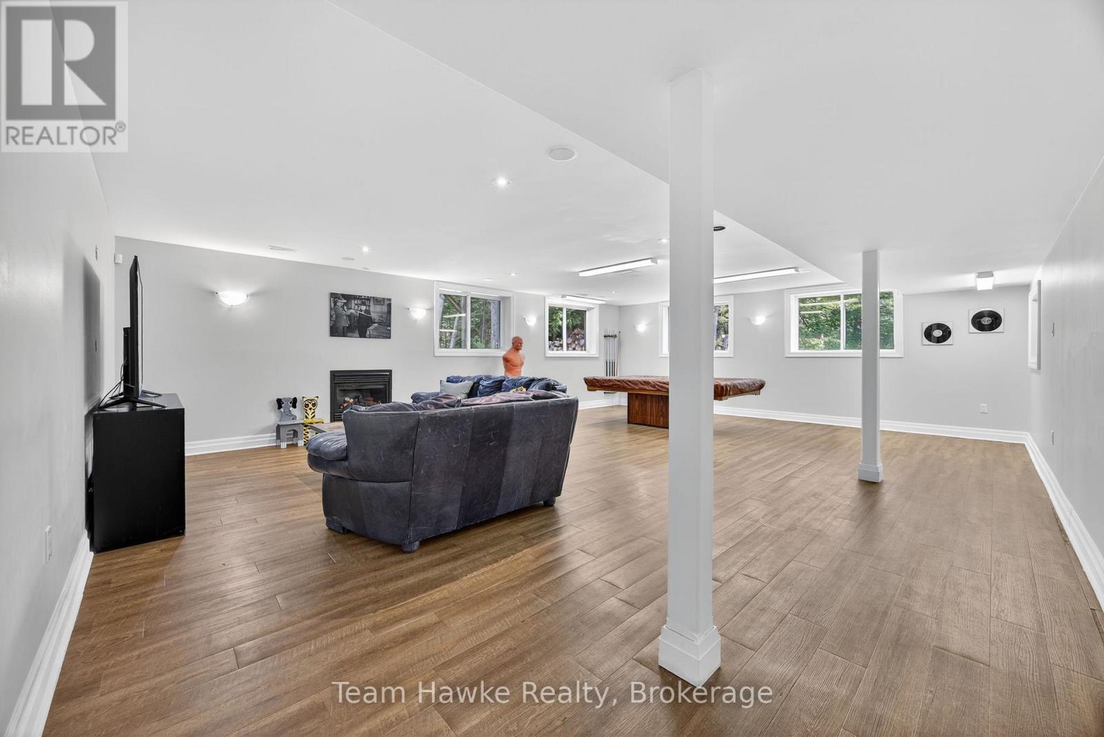 103 Spruce Street, Tiny, Ontario  L0L 1P0 - Photo 27 - S12356837